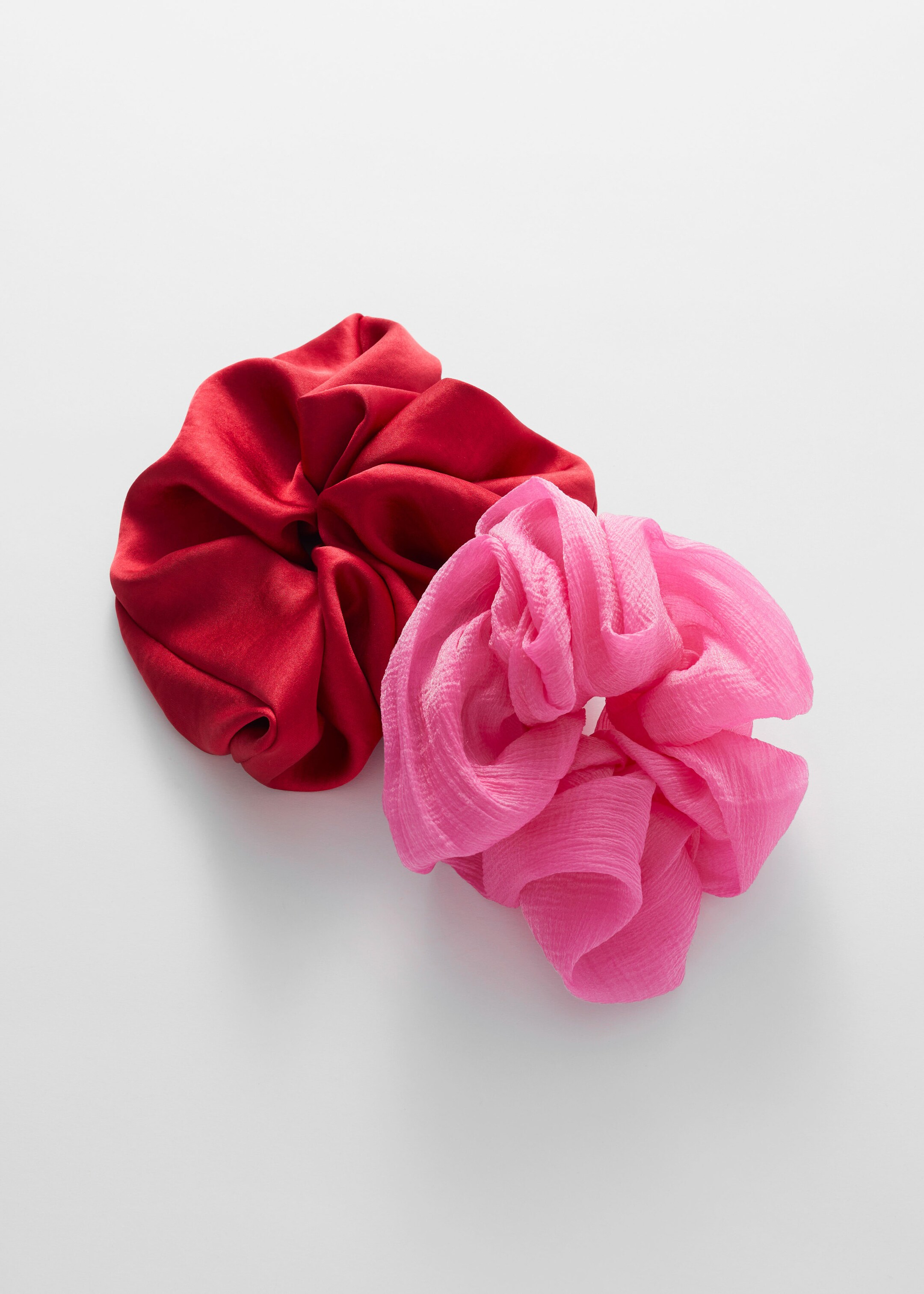 Image of Två extra stora scrunchies med satinfinish