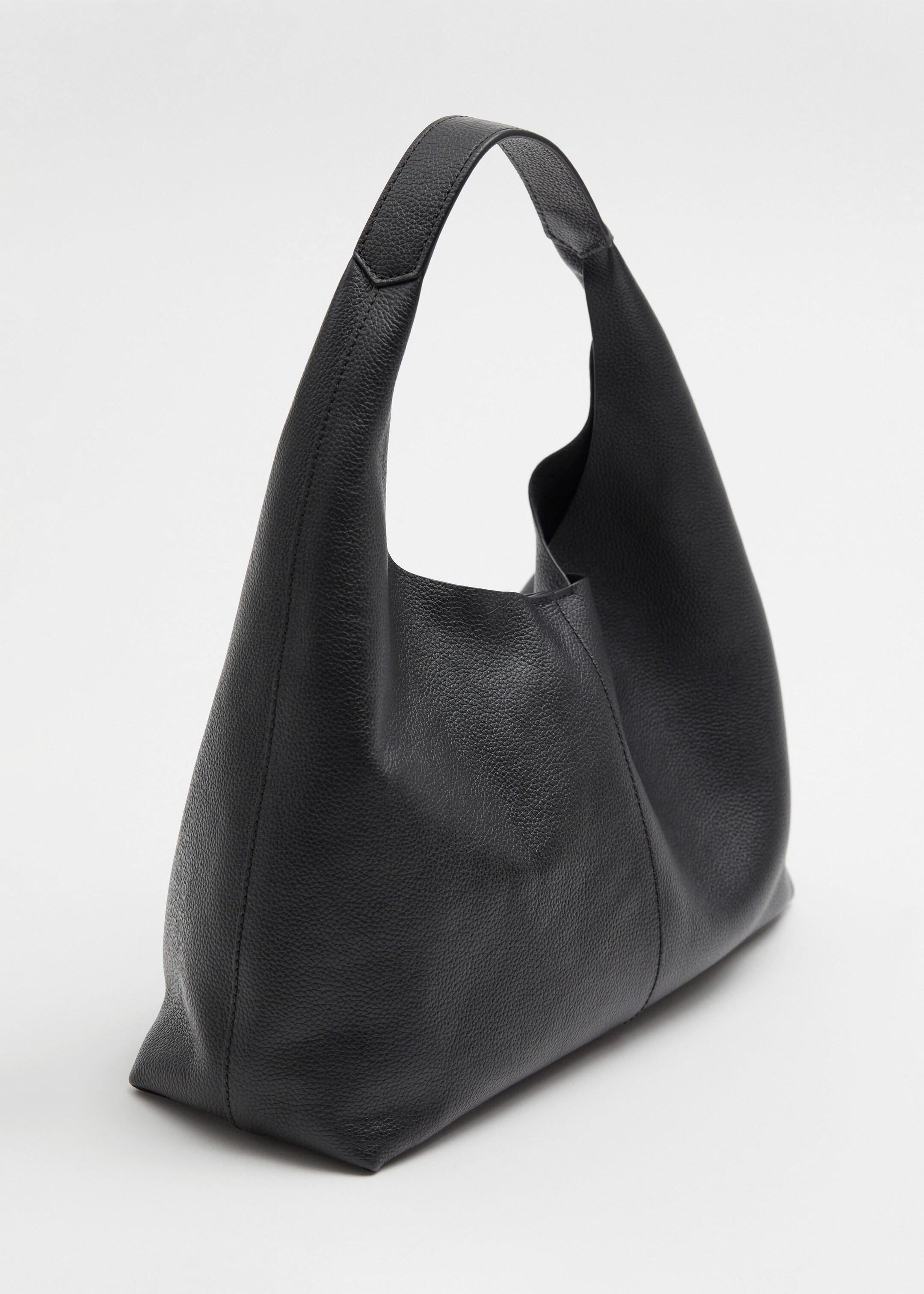 Sac cabas classique en cuir - {{variantName}} - Descriptive Detail