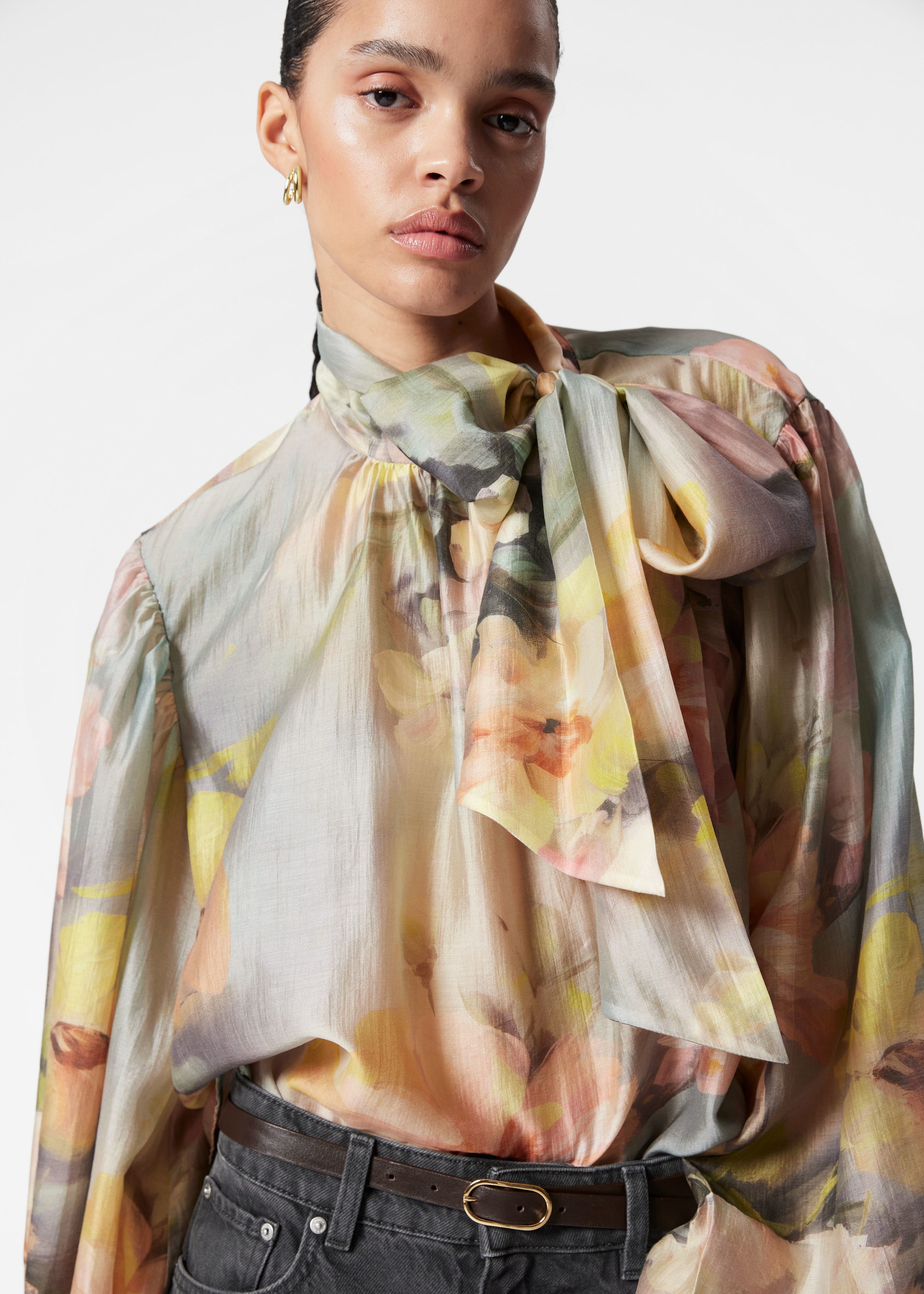 Image of Puff-Sleeve Bow-Detail Blouse