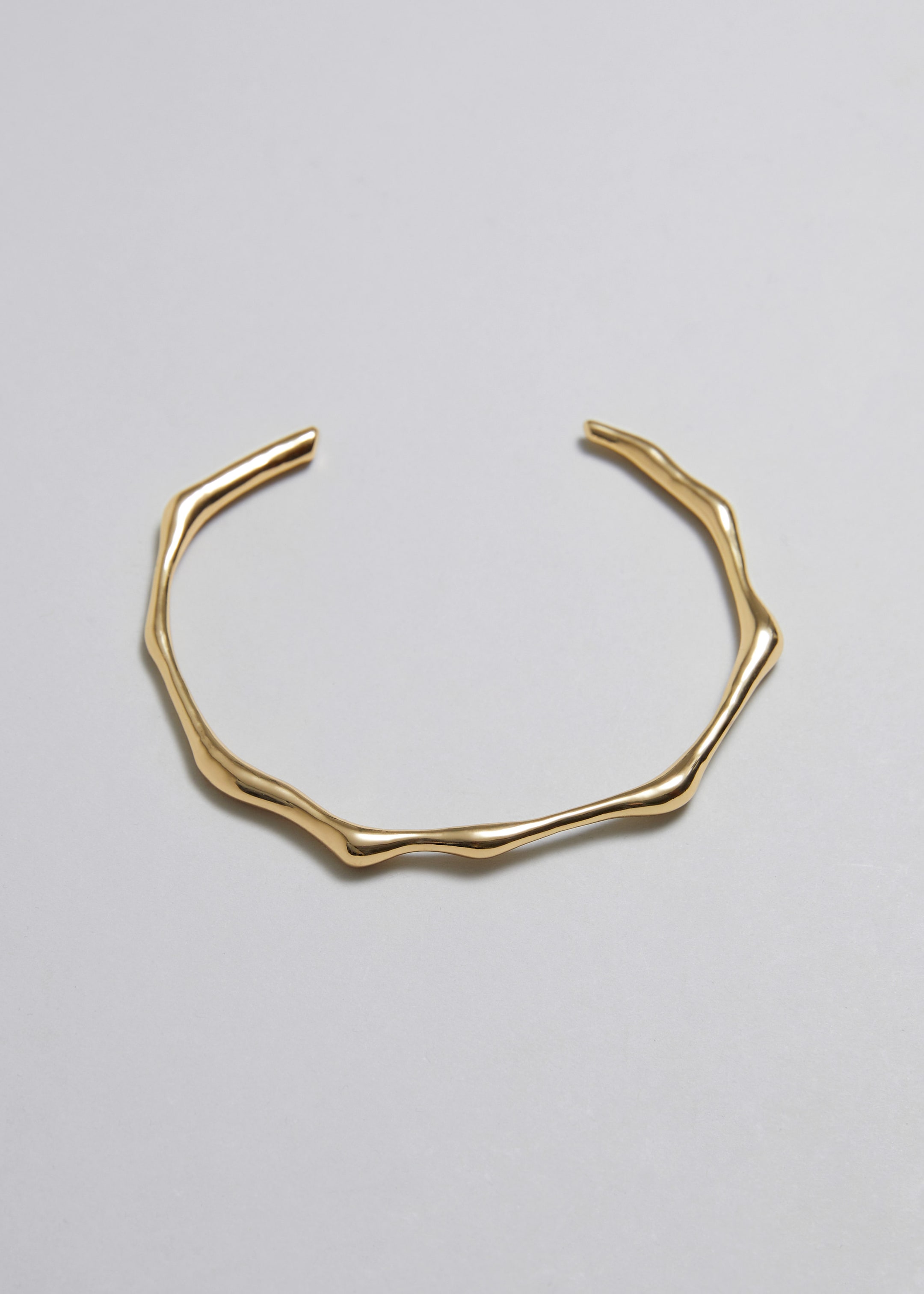 Sculptural Choker Necklace - Gold - Still Life