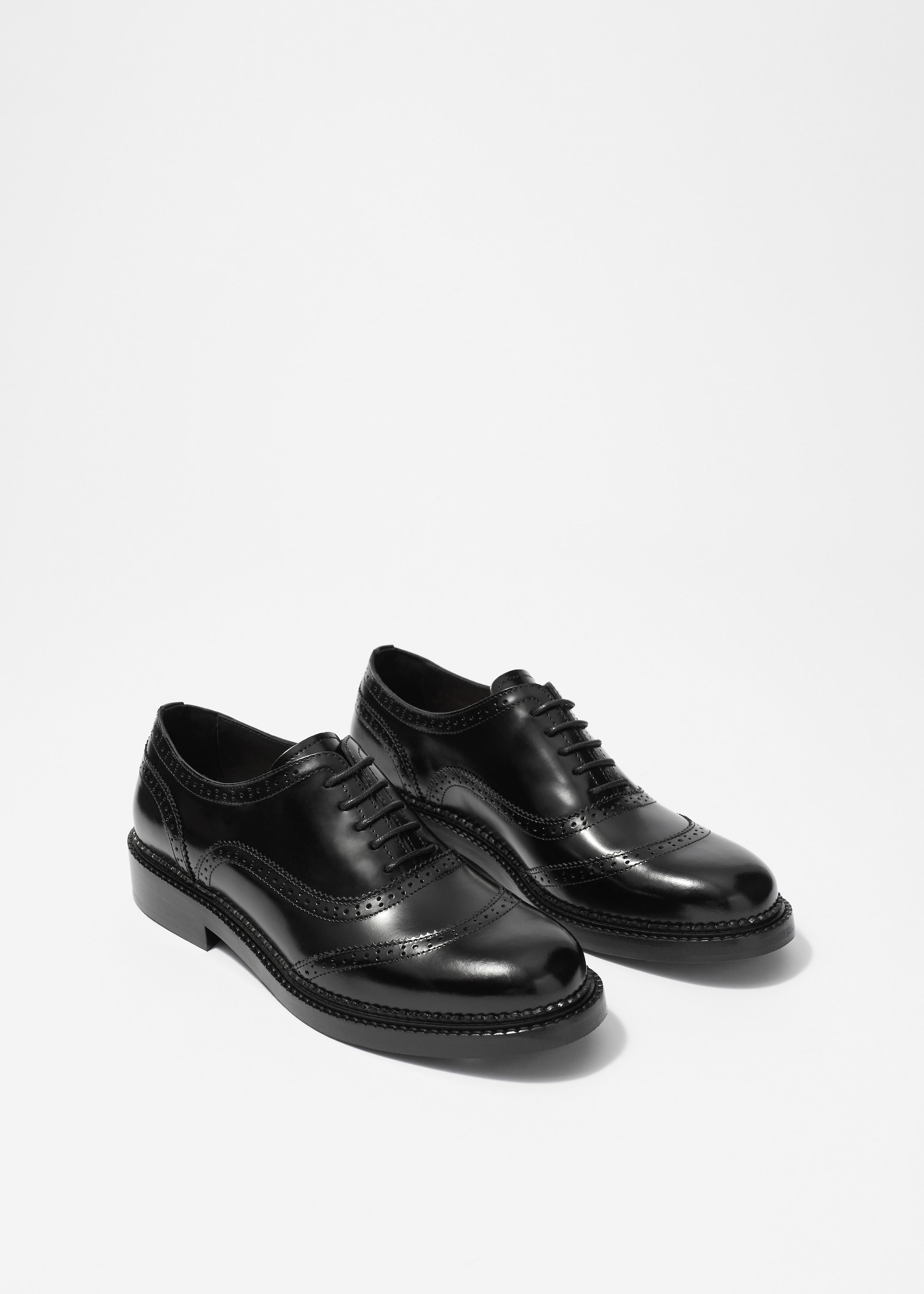 Leather Brogues - Black - Still Life